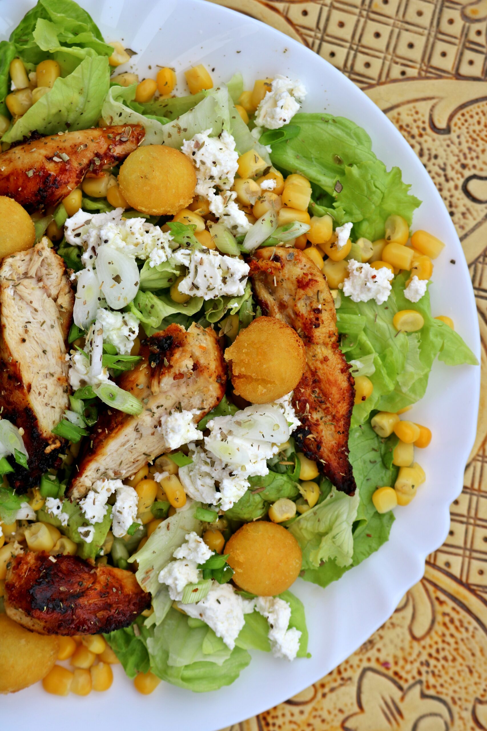 салата со компири