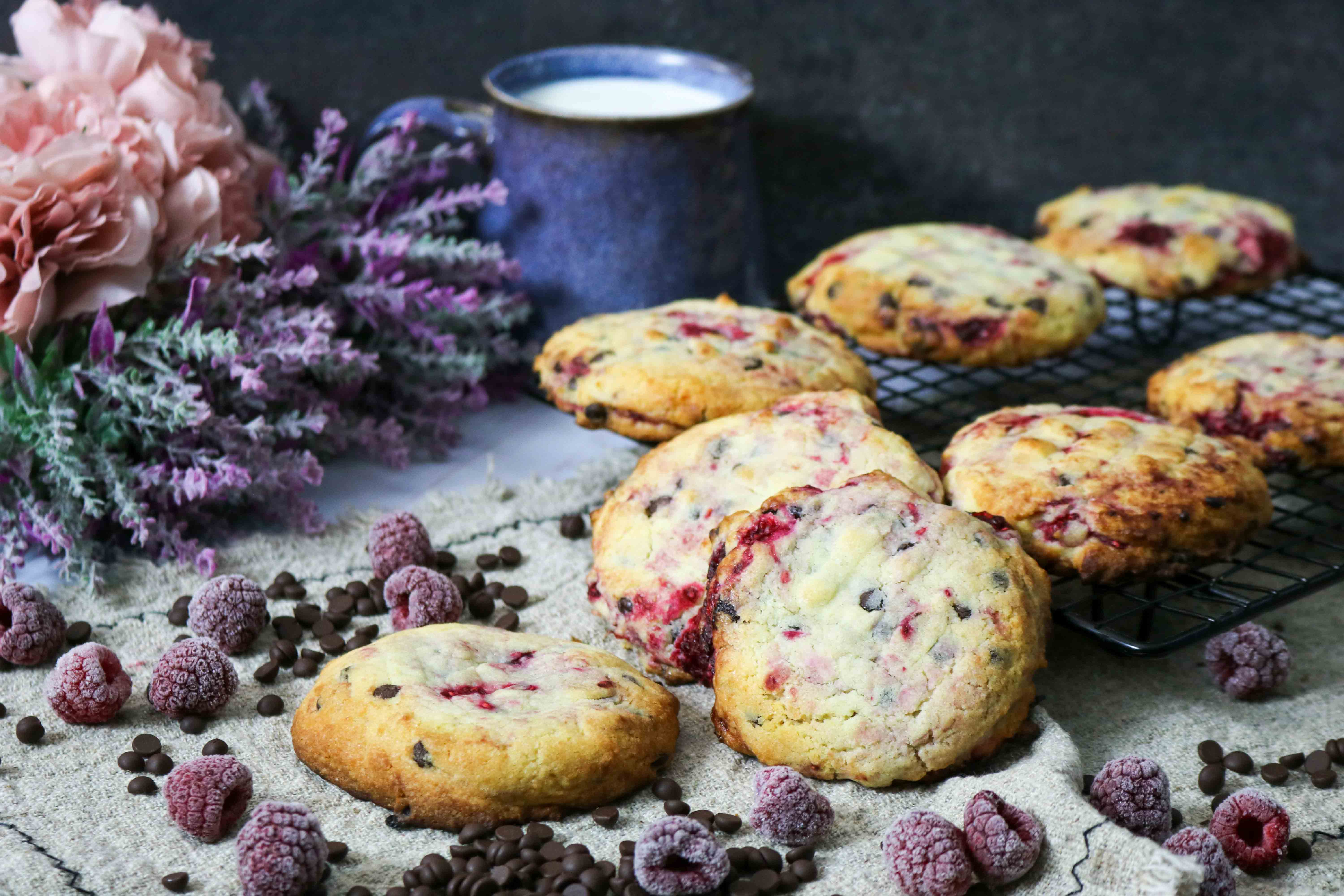 kolaci so cokolado kolaci so malina i cokolado